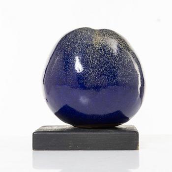 Ulla & Gustav Kraitz, sculpture, Apple.