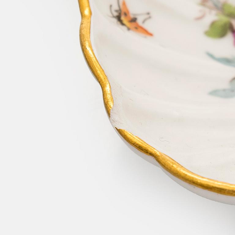 Meissen, astiaston osia, 5 kpl, sekä 1 lautanen Meissen-tyyli, Saksa.