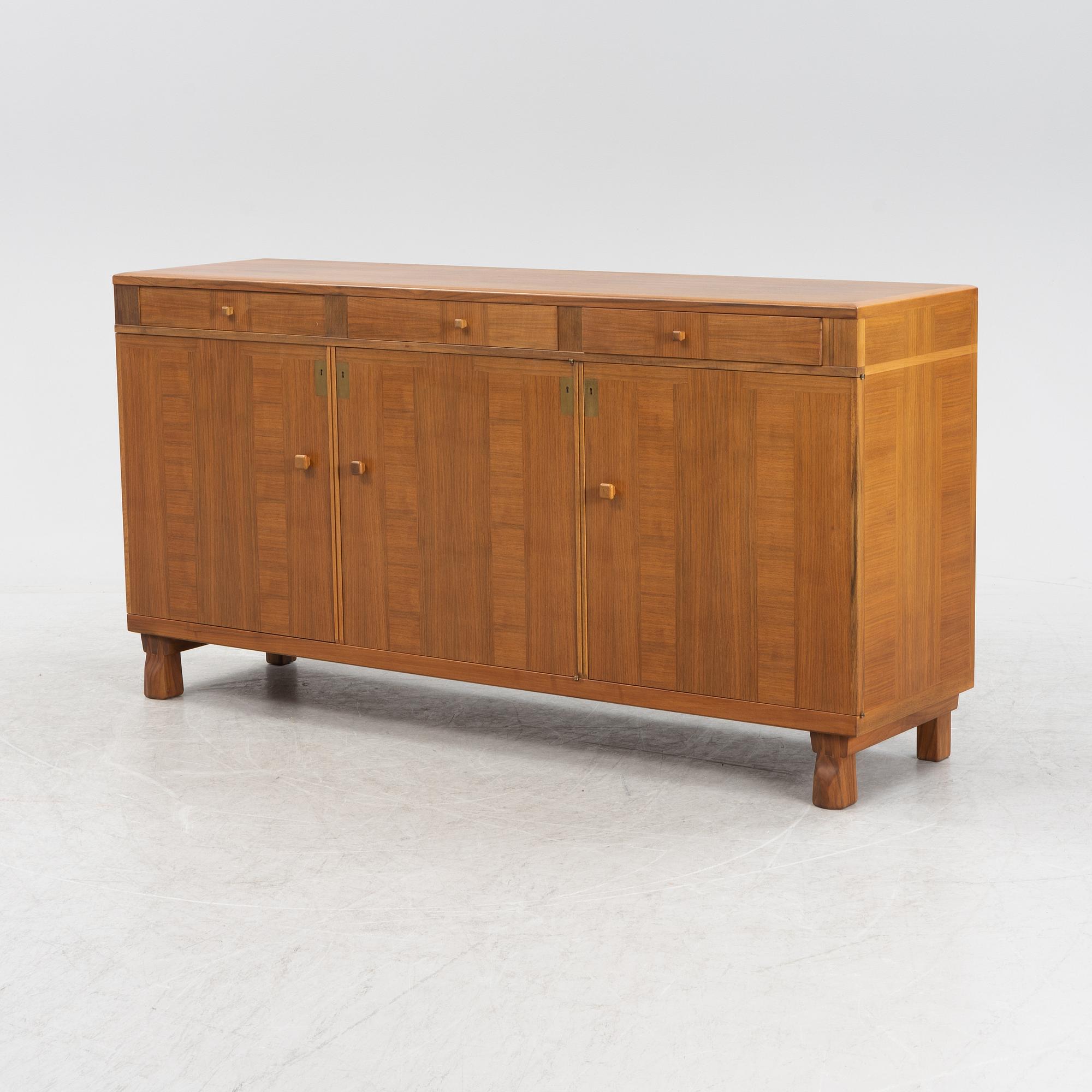 Carl Malmsten, sideboard, "Klinte", Åfors Möbelfabrik.
