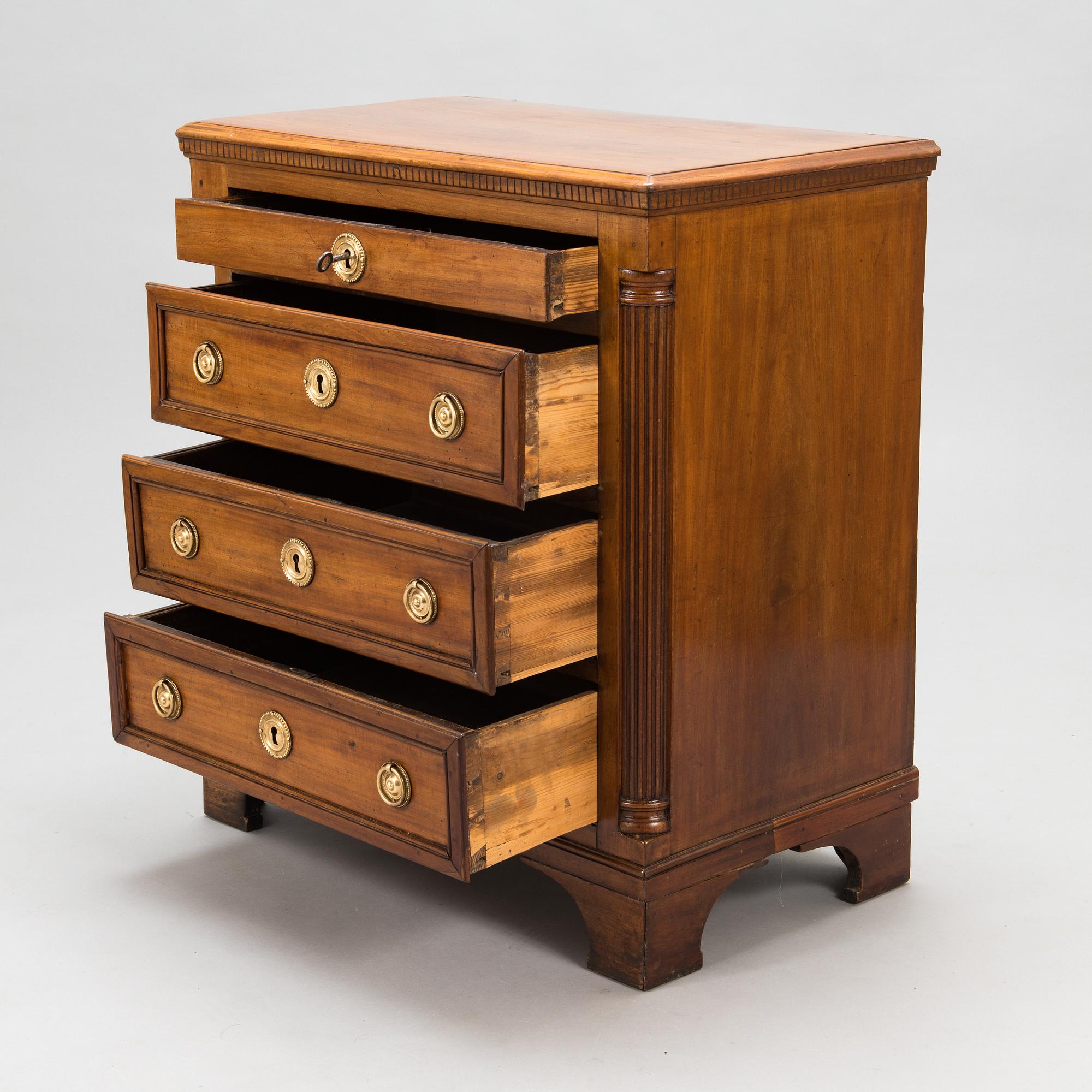 Chest of drawers, Louis XVI style, Denmark, early 19th century.