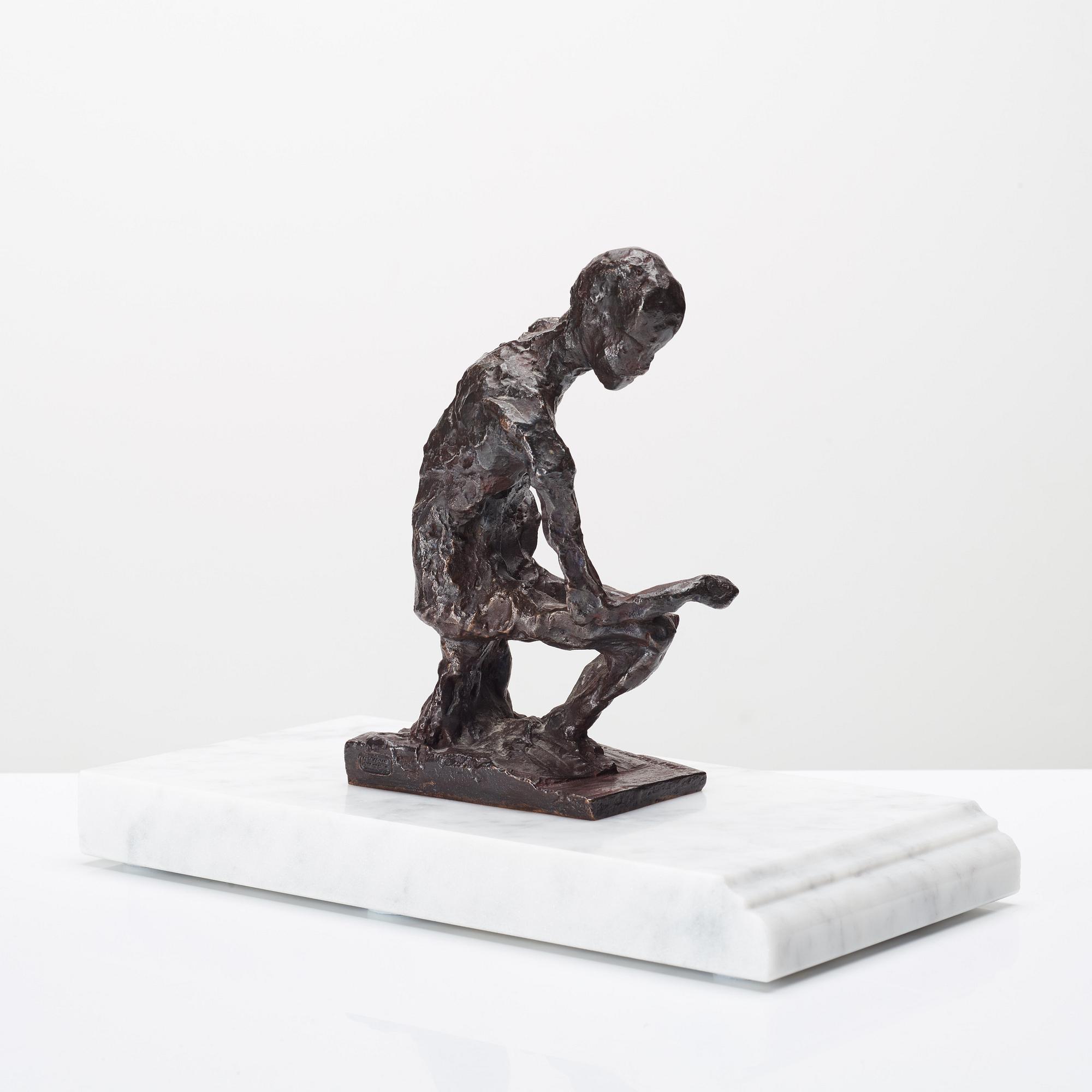 Asmund Arle, skulptur, signerad Asmund Arle samt gjutarmärkt H. Bergman Cire Perdue.
