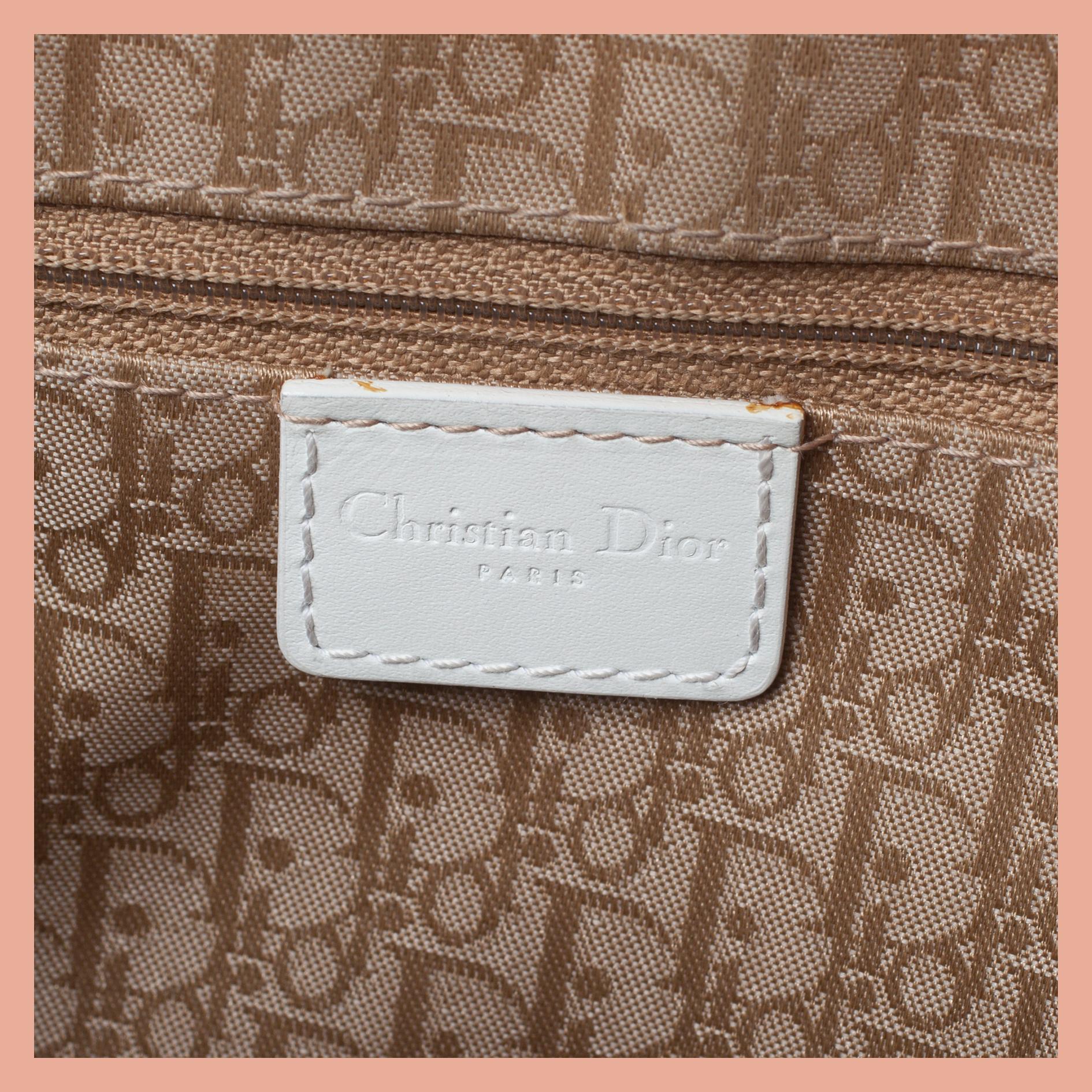 VÄSKA, Christian Dior, "Street chic".