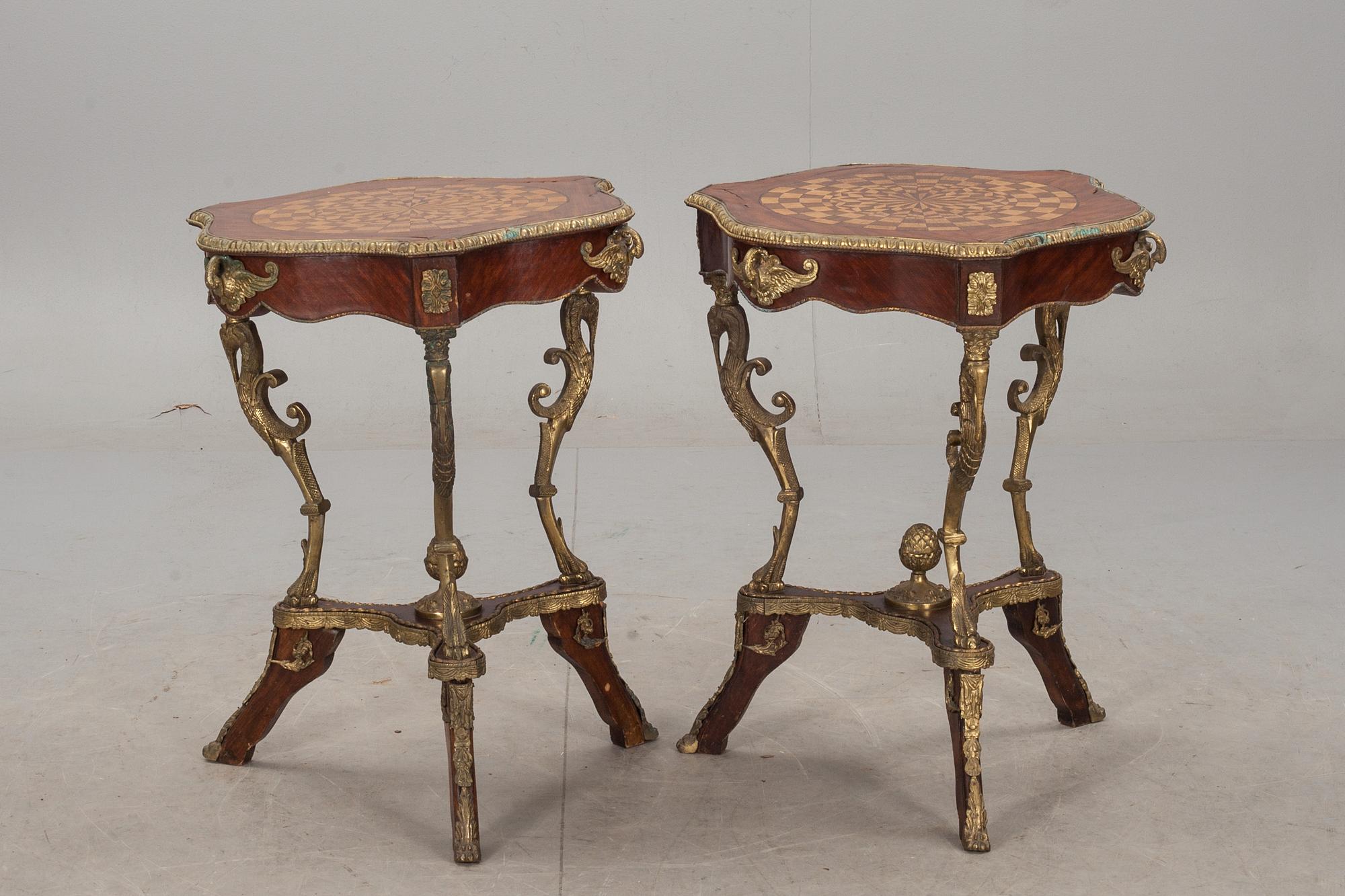 BORD, ett par, Louis XVI-stil, 1800-tal.