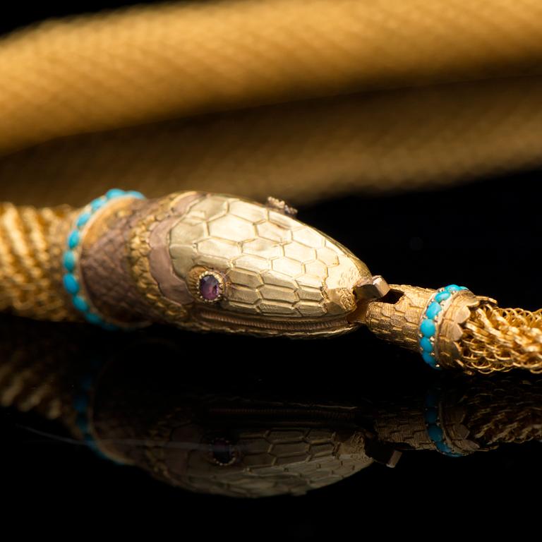 A NECKLACE, 18K gold, turqouise, garnets. Middle of 19th century.