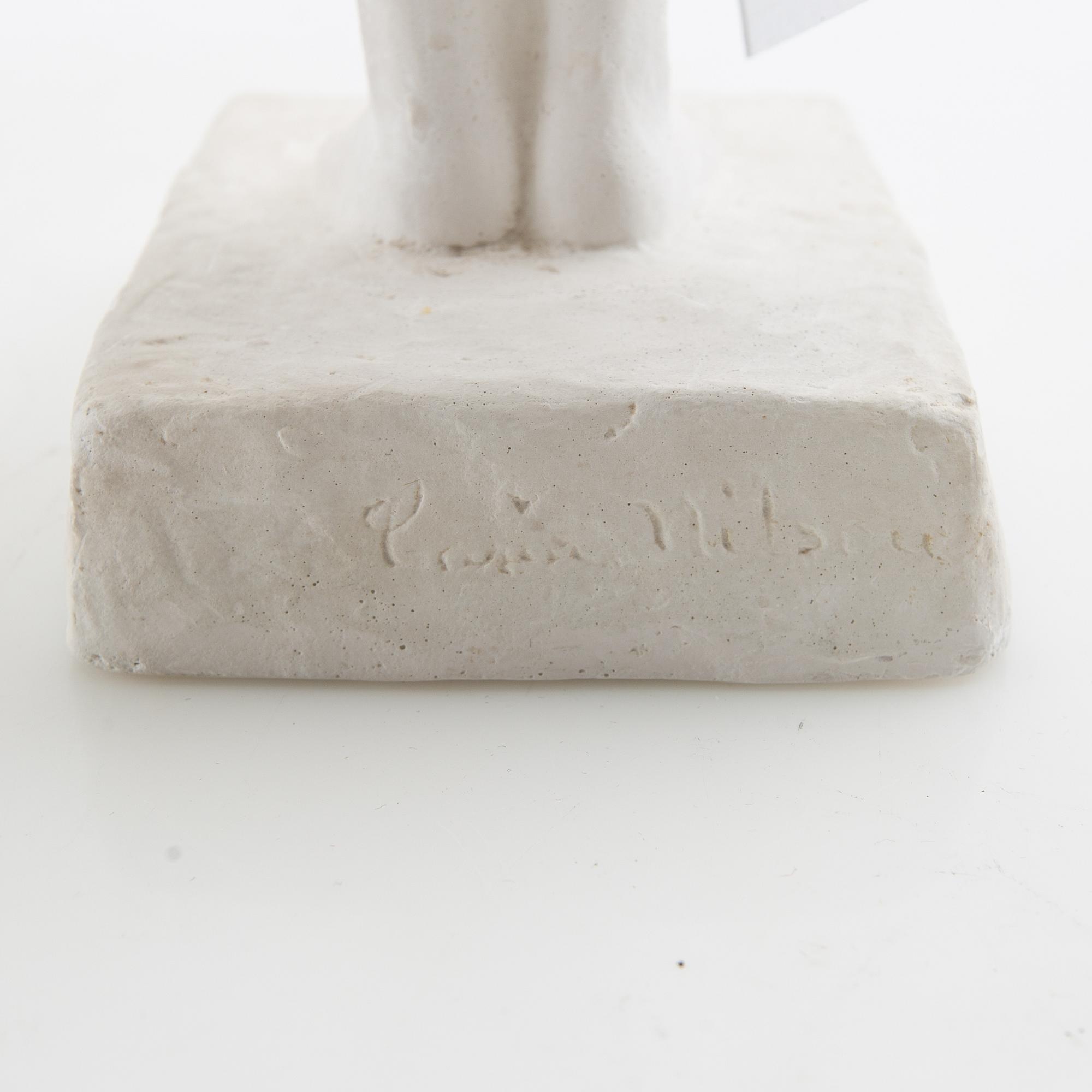 Carin Nilson, skulptur Stående modell.