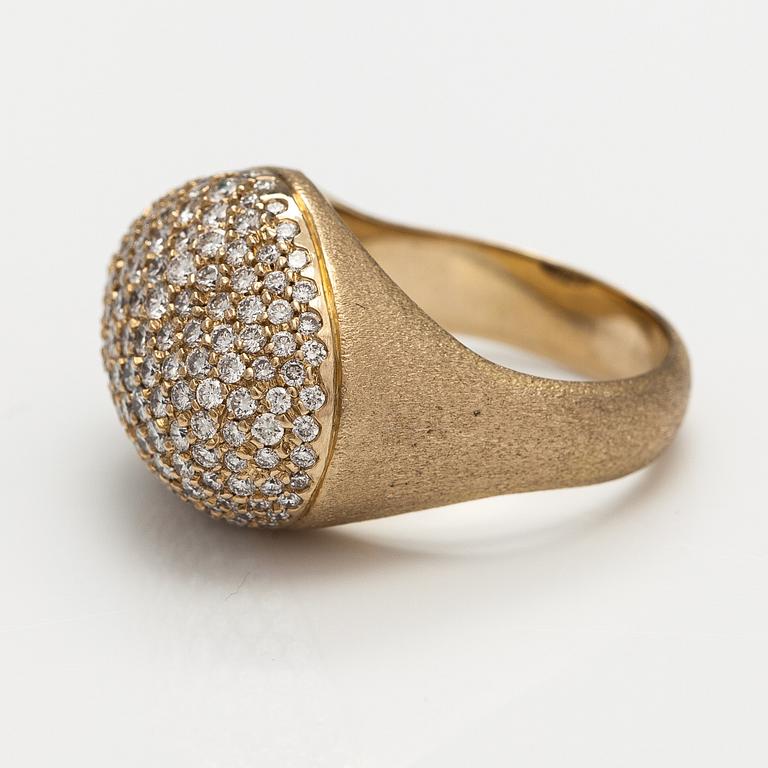 H Stern, Sormus "Golden stone", 18K kultaa ja timantteja n. ct 1.93 yht.