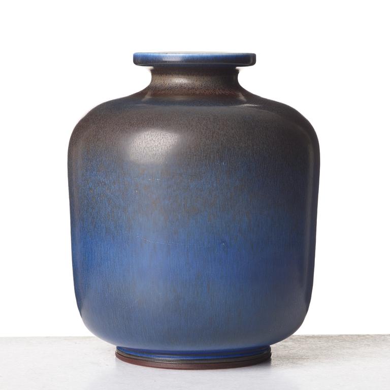 Berndt Friberg, a stoneware vase, Gustavsberg studio, Sweden 1965.