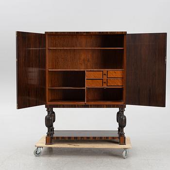 A 1930's cabinet.