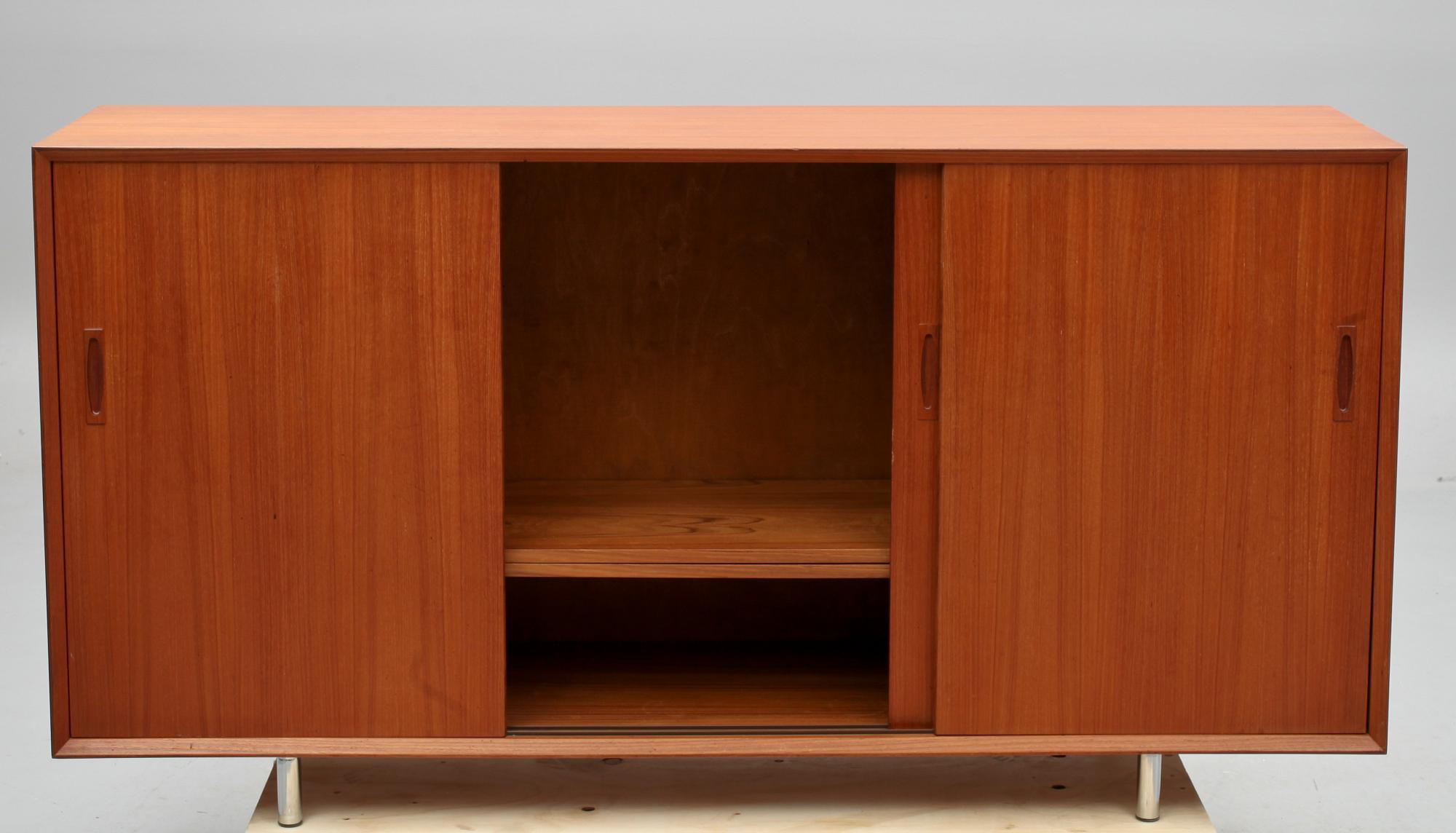 SIDEBOARD, 1960-tal. Trol. Danmark.