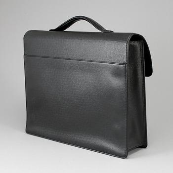 LOUIS VUITTON, a 'Serviette Kazan' briefcase.