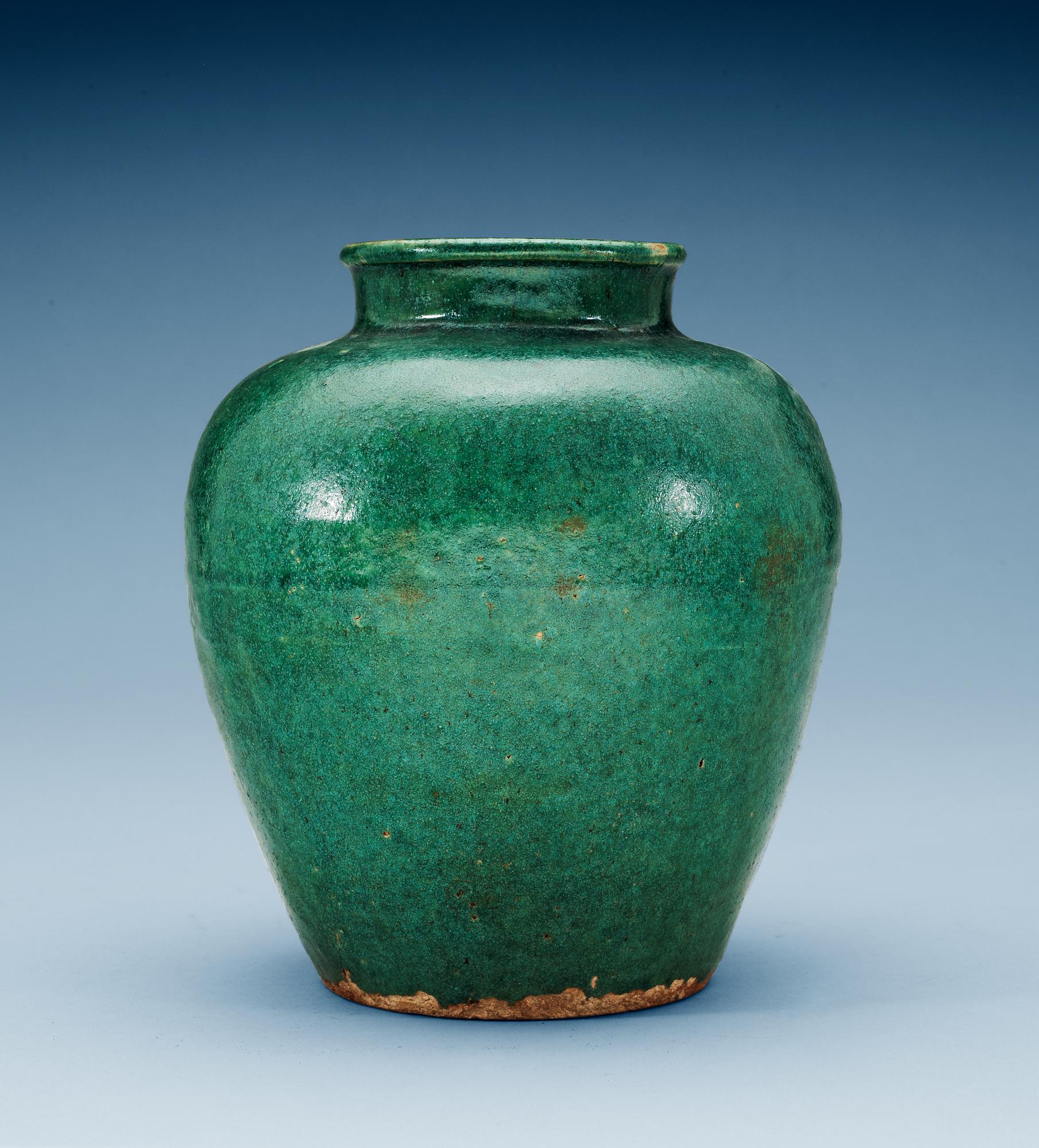 A green glazed jar, Ming dynasty, Southern China.