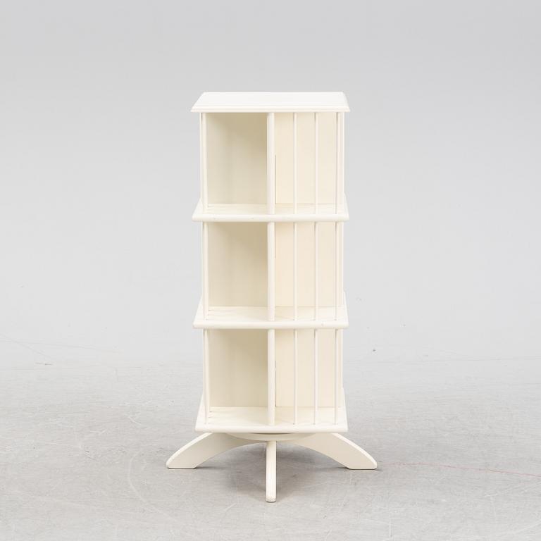 A revolving bookcase, end of the 20th century.