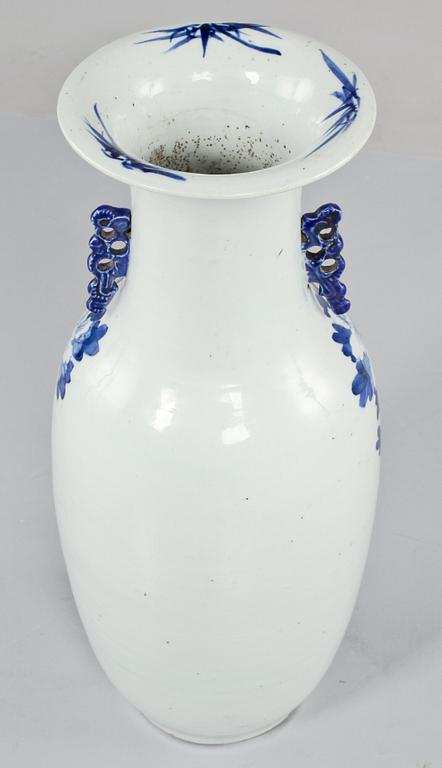 VAS, porslin, Kina, 1800-tal.