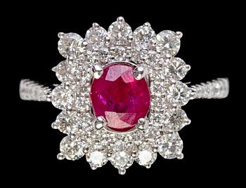 1096. A ruby and diamond ring.