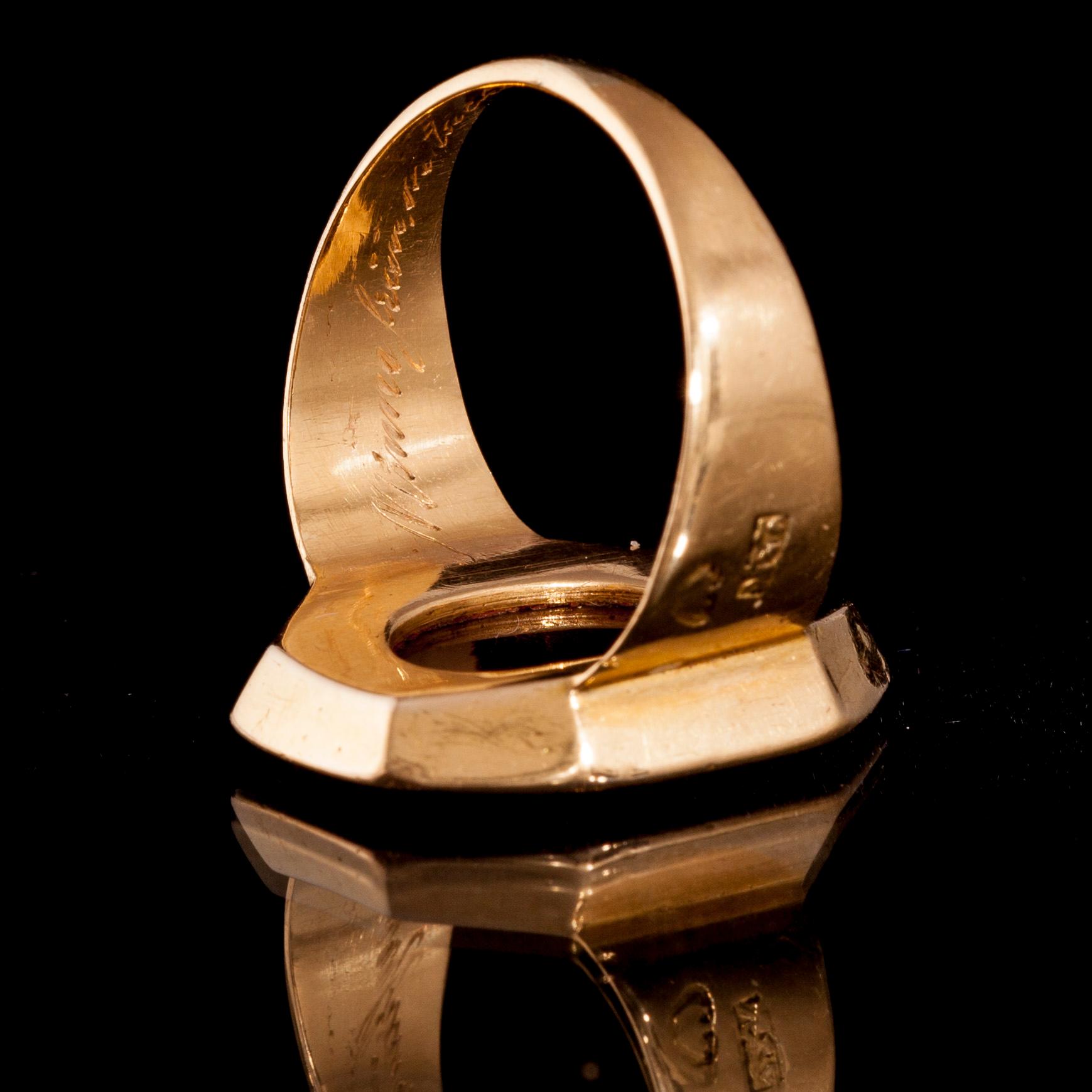 SIGILLRING, 22K guld, karneol, sannolikt Mathias Mantere (Manderoos), Raumo 1893. Vikt 8,1 g.
