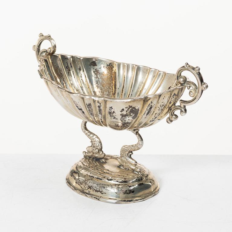 A possibly Spanish silver bowl, unclear/worn marks, 20th century.