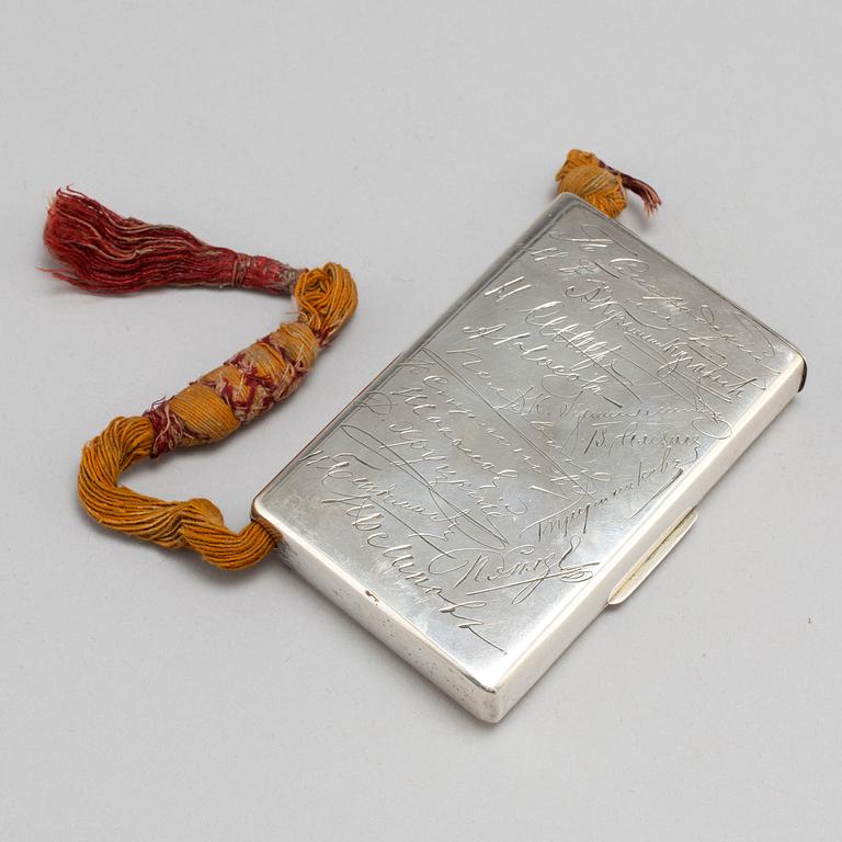 A Russian late 19th century parcel-gilt silver cigarette-case, unidentified makers mark, St. Petersburg.