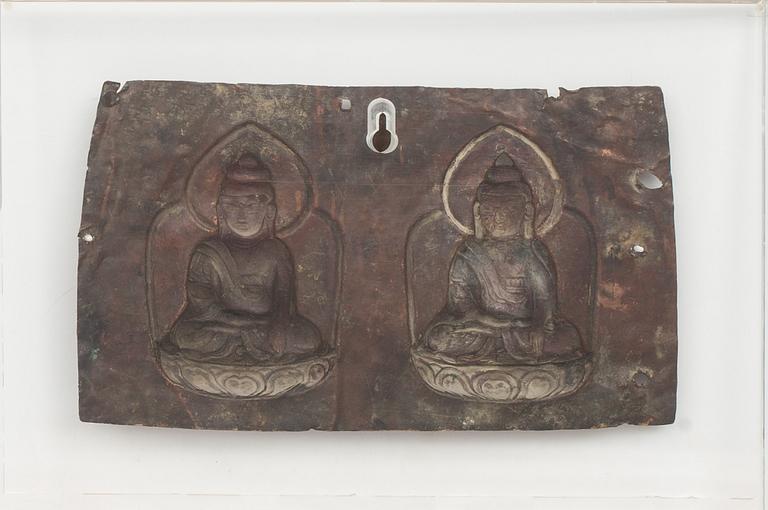 RELIEF I REPOUSSÉ, sinotibetansk. 1800-tal.