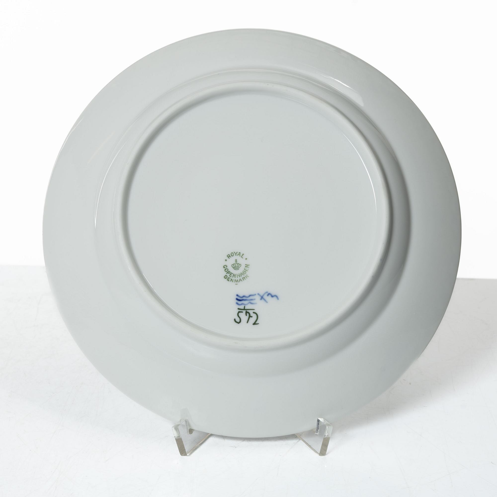 Royal Copenhagen, a set of twelve porcelain appetizer plates, 'Musselmalet' / 'Blue Fluted', Denmark.