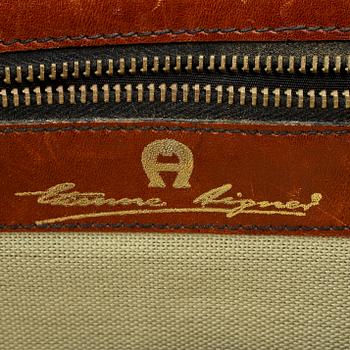 PORTFÖLJ, Etienne Aiger, 1900-talets fjärde kvartal.