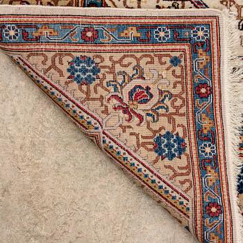 AN ANTIQUE CARPET, Iran, 217x137 cm.