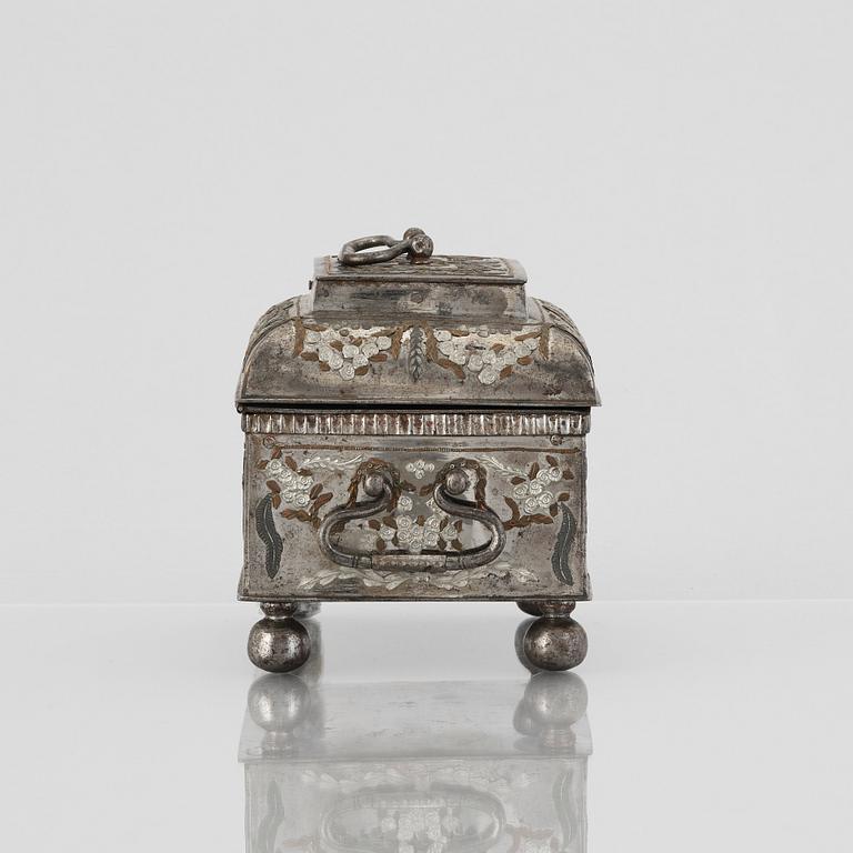 A Russian Tula box width cover, 19th century.