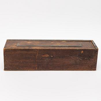 Box, folk art, 19th century.