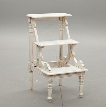 BIBLIOTEKSSTEGE, modern tillverkning.