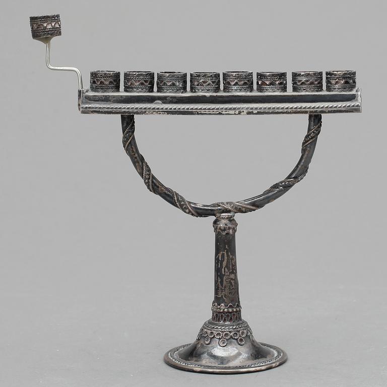 LJUSSTAKE, sterlingsilver, Menorah, 1900-tal. Vikt ca 43g.