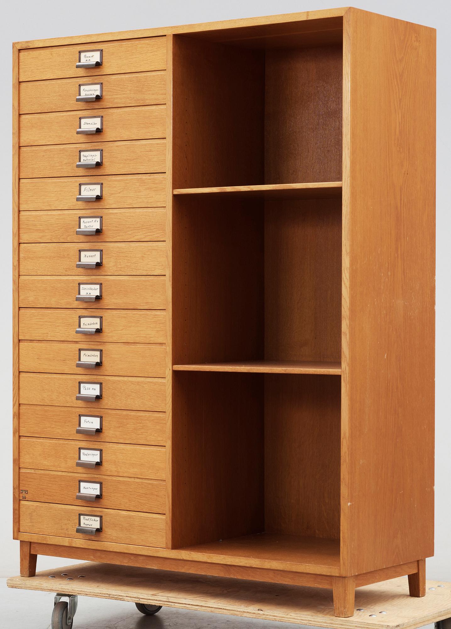 ARKIVSKÅP, 1920/30-tal.