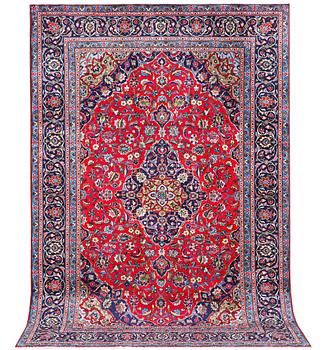 A Kashan carpet, c. 310 x 195 cm.