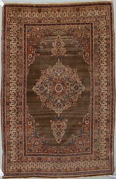 An antique Tabriz, probably Hadjijalili, ca 215 x 140 cm.