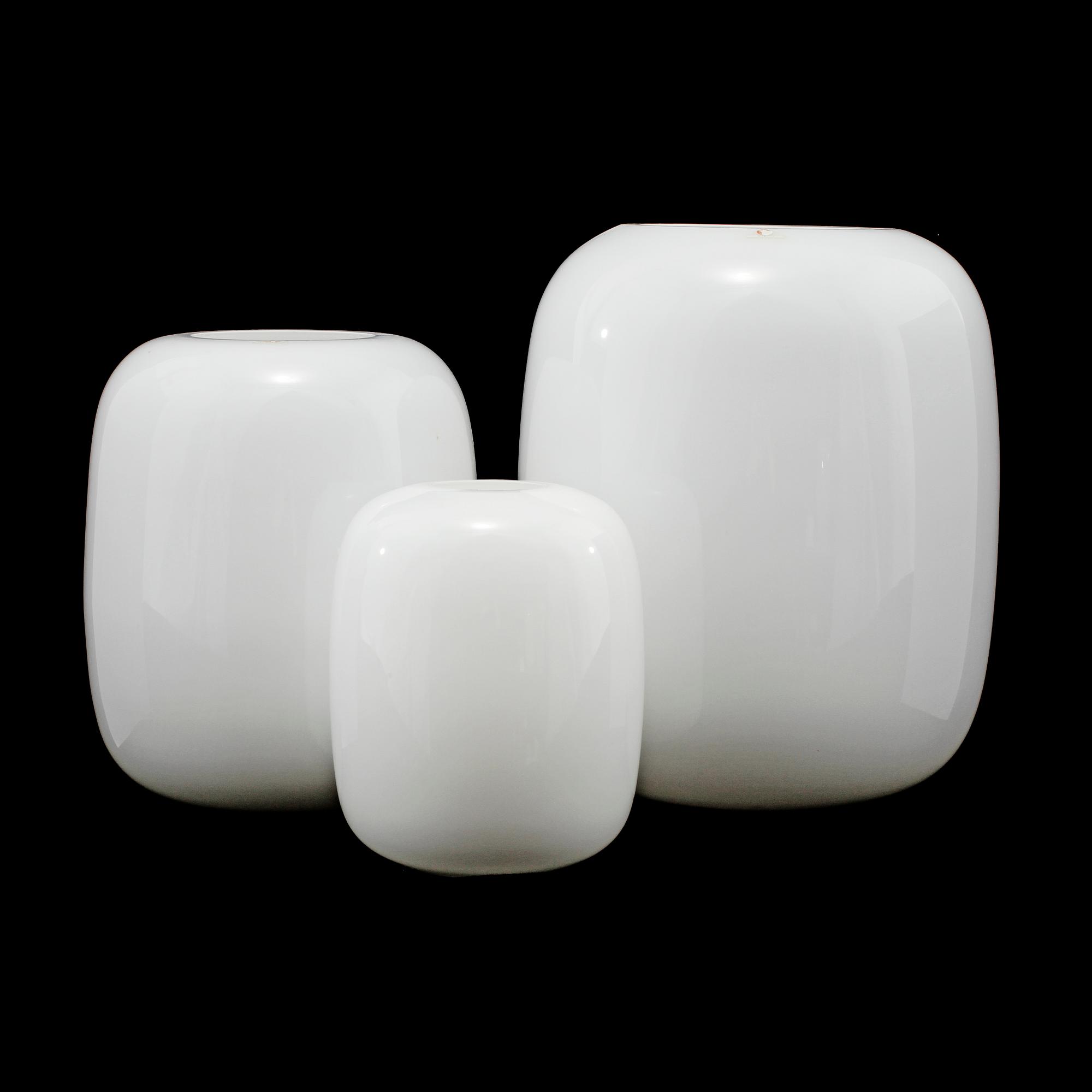 VASER, 3 st, glas, Timo Sarpaneva, Iittala, 1900-talets andra hälft.