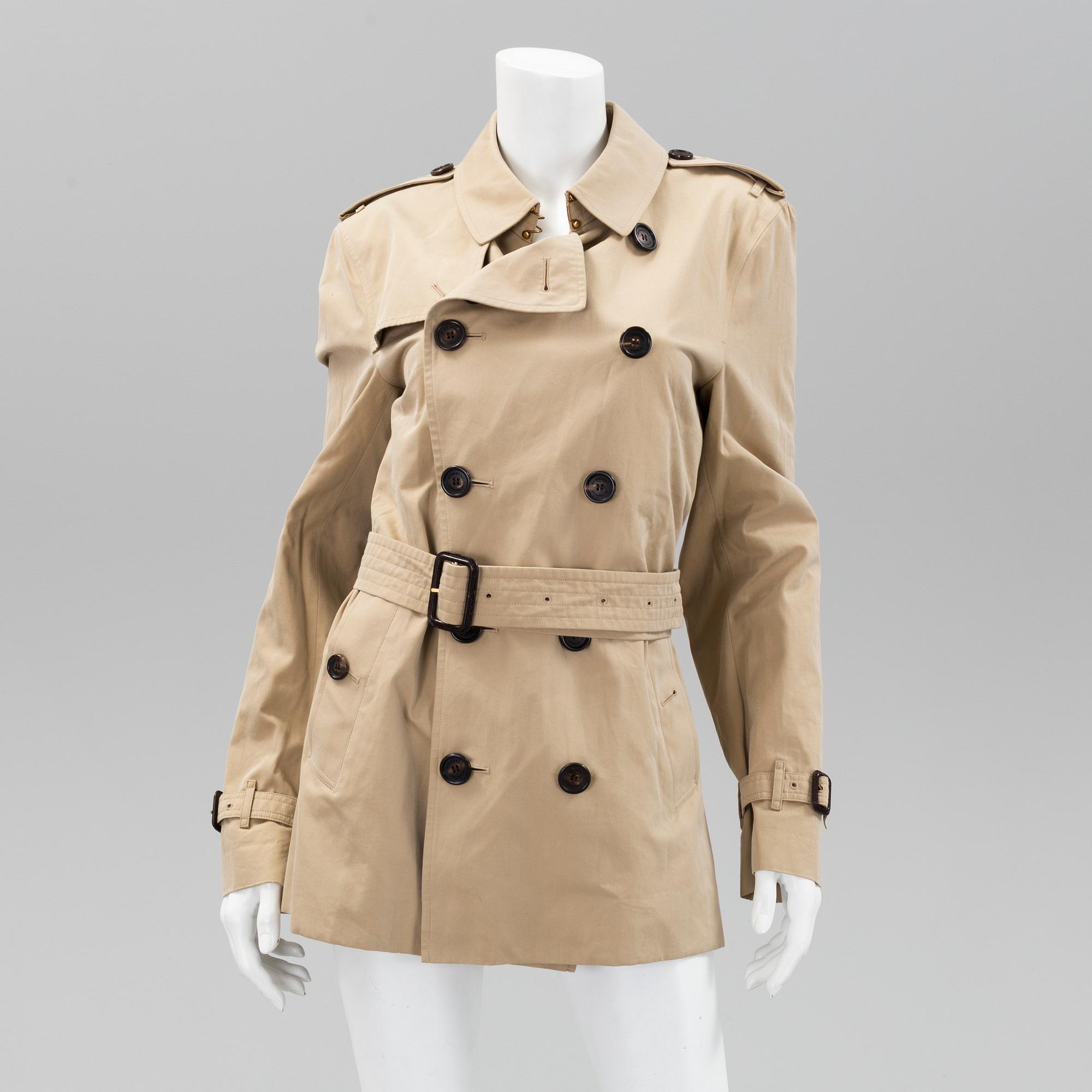 Burberry 48 size top