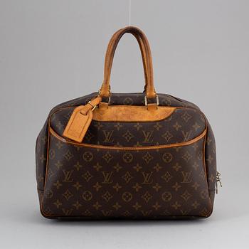 LOUIS VUITTON, a monogram canvas 'Deauville'.