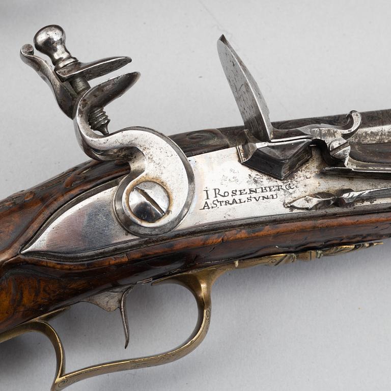 Flintlåspistoler, ett par, Joakim Rosenberg, Stralsund, 1700-talets första hälft.
