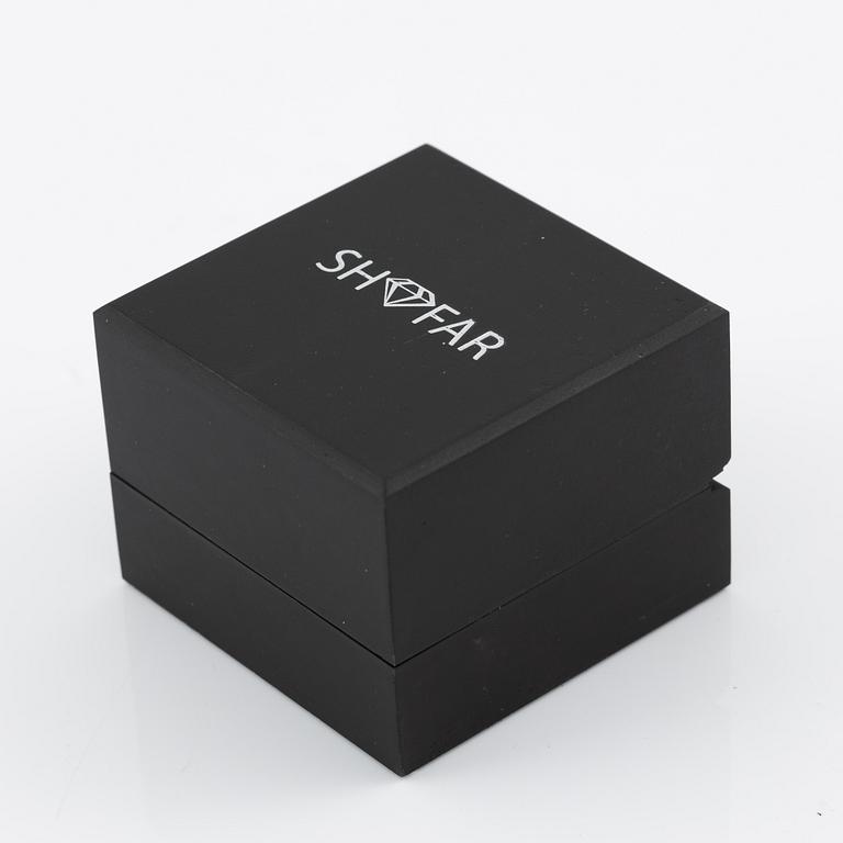 Ring 18K white gold set with an oval brilliant-cut diamond, accompanied by a GIA report.