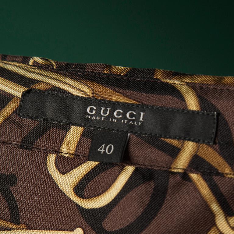 BLUS, GUCCI, italiensk storlek 40.