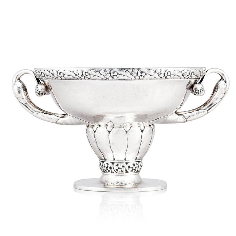 Georg Jensen, jardinière, Köpenhamn, ca 1915-1919, 830/1000 silver.