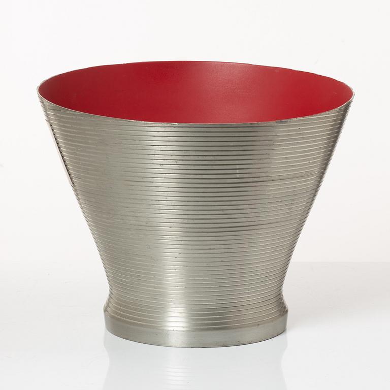 Champagne cooler, G.H. Mumm, Royal Selangor Pewter.