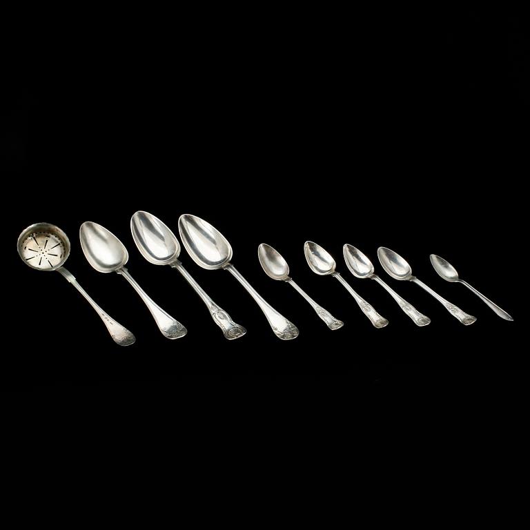 PARTI BESTICK, 9 st, silver, flertal smeder, bla Kjellberg, Västerås. Mest 1800-tal. Vikt ca 330 gram.