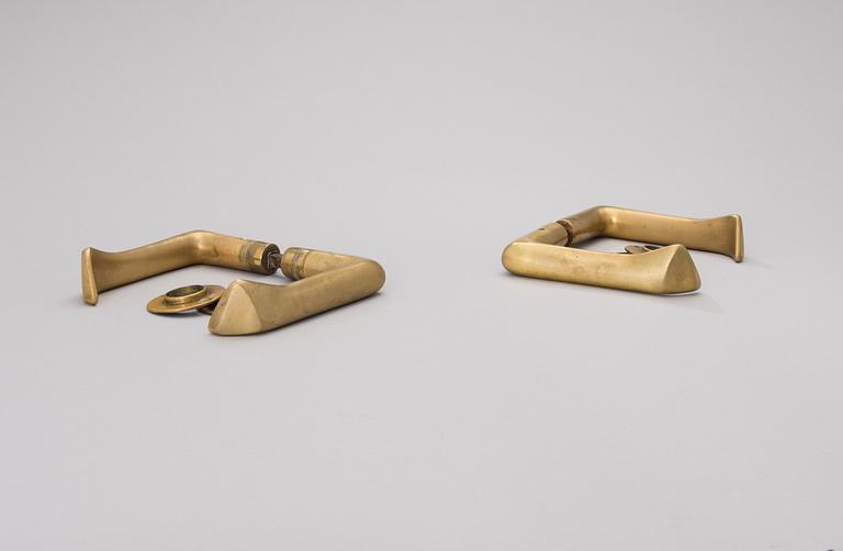 A PAIR OF DOOR HANDLES, manufacturer Viljo Hirvonen, Valaistustyö, 1950s.
