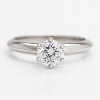 Tiffany & Co, ring, platina och diamant 0.65 ct.