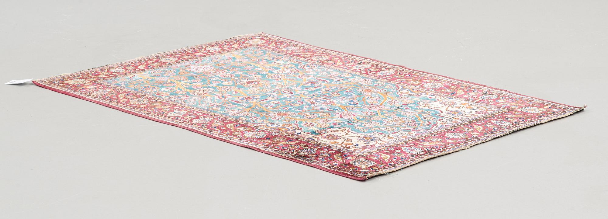 SEMI-ANTIQUE SILK KASHAN. 156,5 x 103,5 cm.
