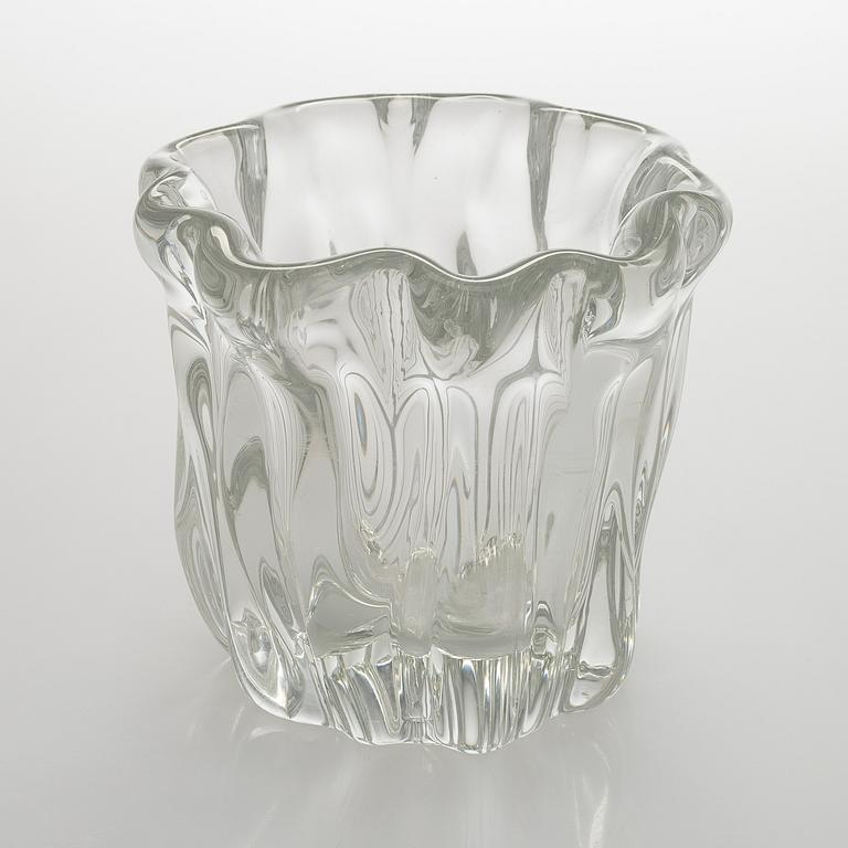 Tapio Wirkkala, maljakko, "Kalvolan kanto", signeerattu Tapio Wirkkala 80/1985.