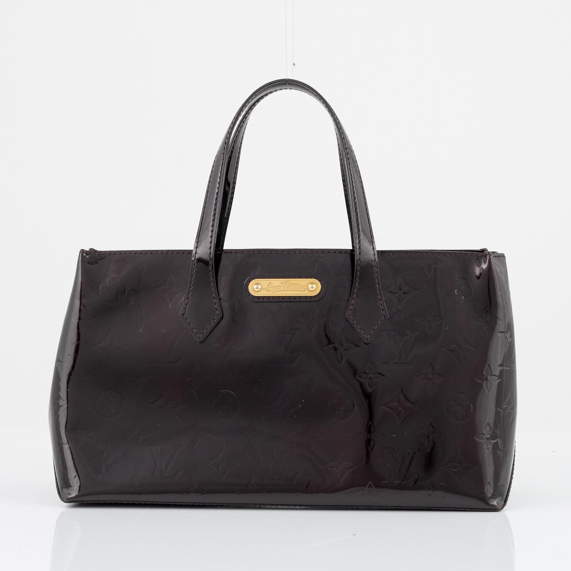 Louis Vuitton, a vernis patent leather 'Wilshire' bag.