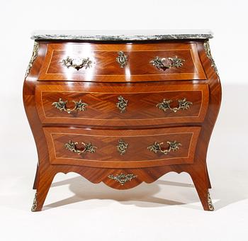 BYRÅ , rokokostil, 1900-tal.