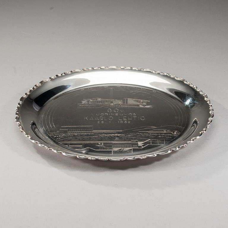 BRICKA, silver, Hopeakeskus, Tavastehus 1961.Vikt 563,7 g.