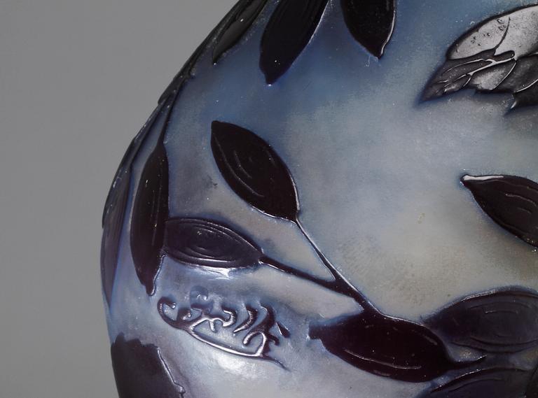 VAS, glas, Emile Gallé, Nancy, Frankrike, 1900-talets början.