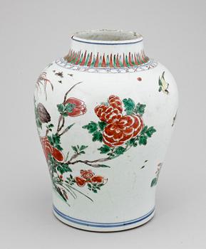 URNA, porslin, Kina. Transition. 1600-tal.